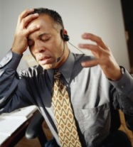 photo of frustrated call centre agent